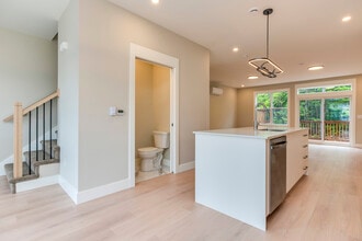 72 Colonial Cres, Unit 72 Colonial Crescent in Halifax, NS - Building Photo - Building Photo