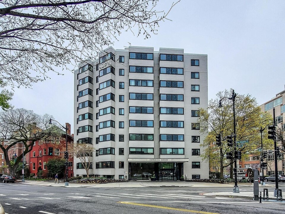 1601 18th St NW in Washington, DC - Building Photo