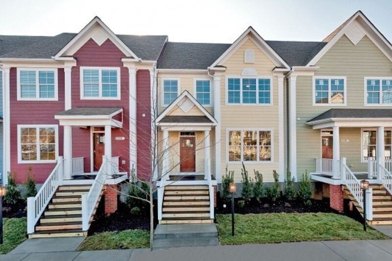 1570 Wickham Pond Dr in Charlottesville, VA - Building Photo