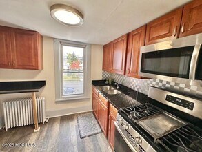 101 S Pine Ave in South Amboy, NJ - Building Photo - Building Photo