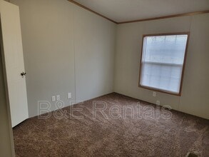 1612 E Hwy 25 70 in Dandridge, TN - Building Photo - Building Photo