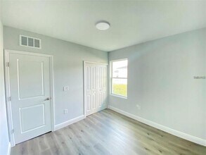 535 Albatross Dr in Kissimmee, FL - Building Photo - Building Photo