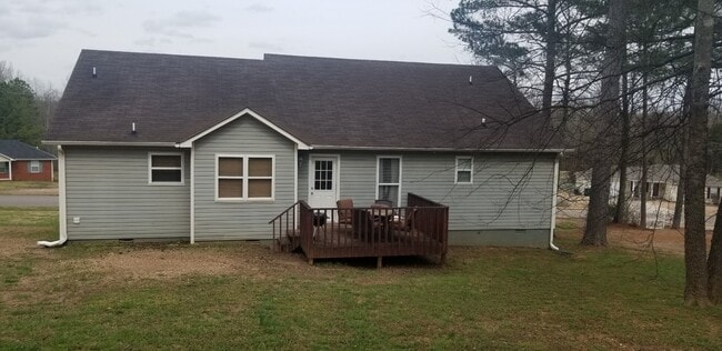 131 Carnegie Loop in Meridianville, AL - Building Photo - Building Photo