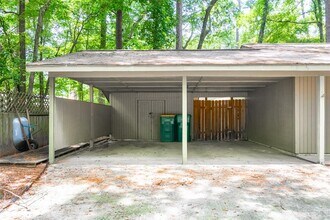 2717 S Millbend Dr in Spring, TX - Building Photo - Building Photo