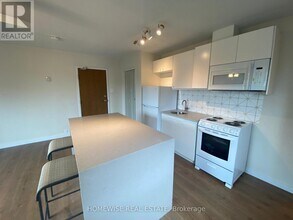 5-305 High Park Blvd in Toronto, ON - Building Photo - Building Photo
