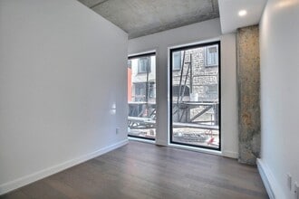 11 Elgin Rue in Québec, QC - Building Photo - Building Photo