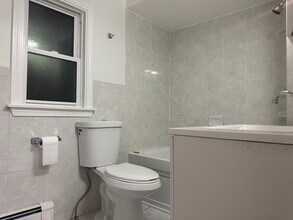 33 Appleton St, Unit Unit 2 in Everett, MA - Building Photo - Building Photo