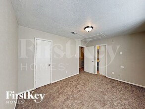 75 N Pathfinders Cir in Spring, TX - Building Photo - Building Photo