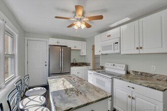29 Hotchkiss St in Middletown, CT - Building Photo - Building Photo
