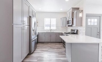 648 S Tylee Way in Meridian, ID - Building Photo - Building Photo