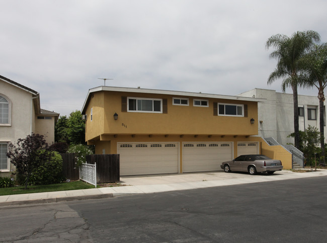 511 S Shelton St in Burbank, CA - Building Photo - Building Photo