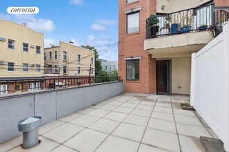 419 Humboldt St in Brooklyn, NY - Building Photo - Building Photo