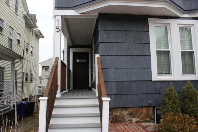 property at 15 Pomeroy St