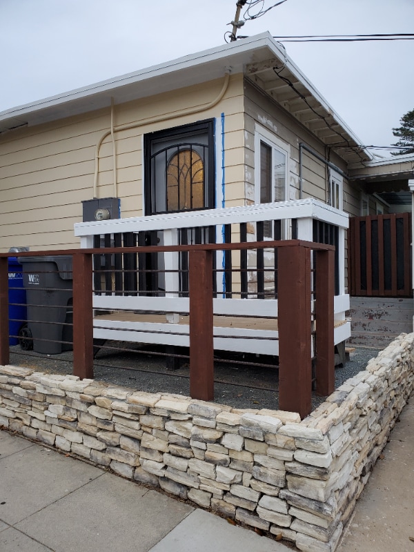 property at 421 N Ditmar St