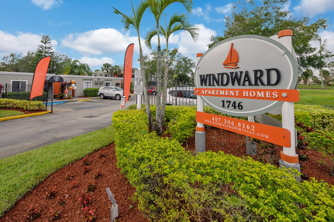 Windward Apartments in Orlando, FL - Building Photo - Building Photo