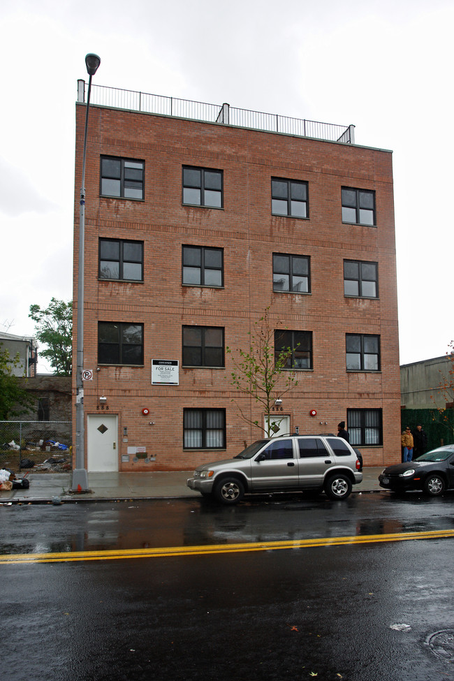 886-888 Myrtle Ave in Brooklyn, NY - Building Photo - Building Photo