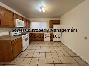 2333 E 14th St in Farmington, NM - Building Photo - Building Photo