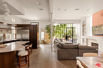 2341 Wilson Ave in Los Angeles, CA - Building Photo - Building Photo