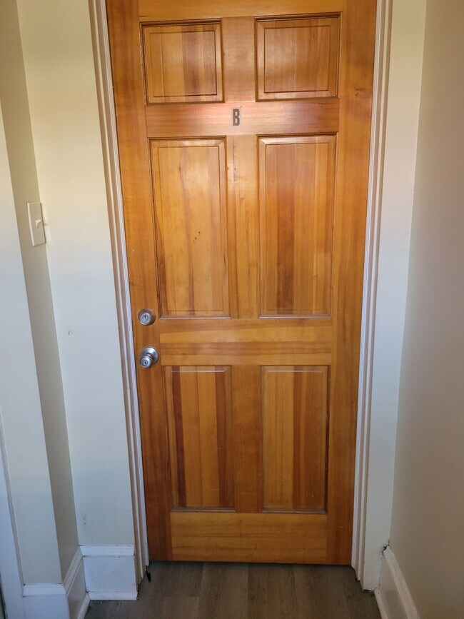 1803 W Baltimore St photo'