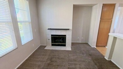 1800 E Lakeshore Dr in Lake Elsinore, CA - Building Photo - Building Photo