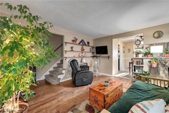 1501 E 248th St in Euclid, OH - Building Photo - Building Photo