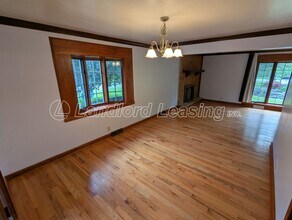 17630 W River Rd in Columbia Station, OH - Building Photo - Building Photo