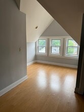 2114 Fulton Ave, Unit 3 in Cincinnati, OH - Building Photo - Building Photo