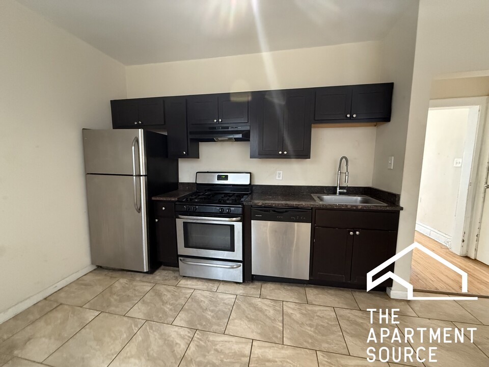 4819 N Springfield Ave, Unit 2 in Chicago, IL - Building Photo
