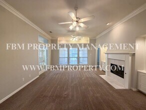 310 Iroquois Ln in Waxahachie, TX - Building Photo - Building Photo