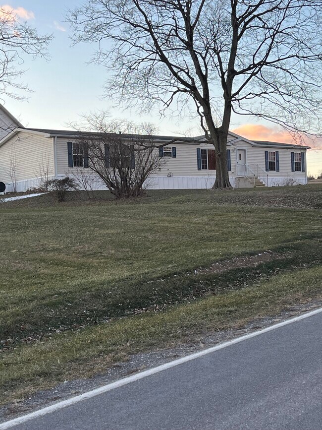 property at 6870 Lows Rd