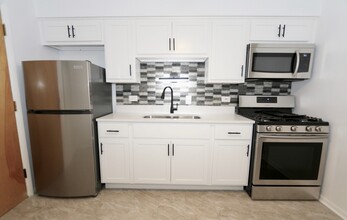 10408 Michael Todd Terrace-Unit -2E in Glenview, IL - Building Photo - Building Photo