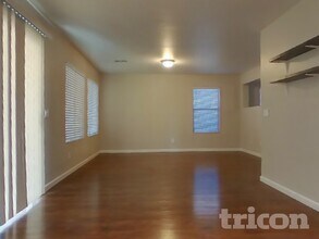 1462 S 220th Ln in Buckeye, AZ - Foto de edificio - Building Photo