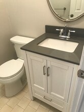 404 Wedgewood Cir in Flemington, NJ - Building Photo - Building Photo