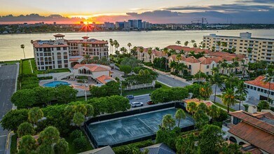 245 Everglade Ave in Palm Beach, FL - Building Photo - Building Photo