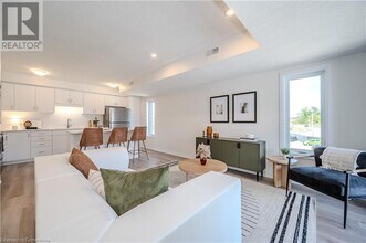 81 REVERIE Wy in Kitchener, ON - Building Photo - Building Photo