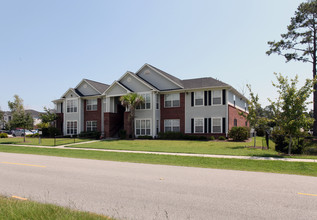 Monticello Park Apartments in Myrtle Beach, SC - Building Photo - Building Photo