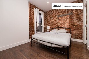 Room in Shared 4 bed/2 bath home in New York, NY - Building Photo