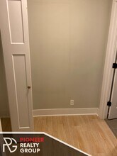 429 W Wellington Ave, Unit 1F in Chicago, IL - Foto de edificio - Building Photo