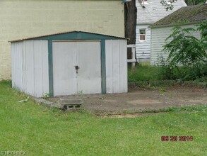 267 16th St in Elyria, OH - Building Photo - Building Photo