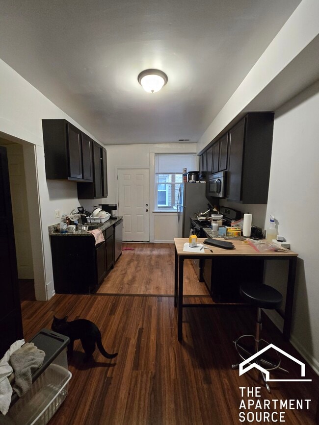 4449 N Hamlin Ave, Unit 2 in Chicago, IL - Building Photo - Building Photo
