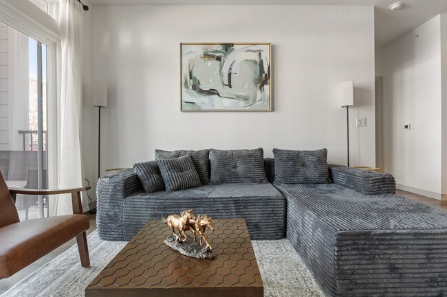 1301 Leah Ave, Unit SI FL1-ID1499096P in San Marcos, TX - Building Photo - Building Photo