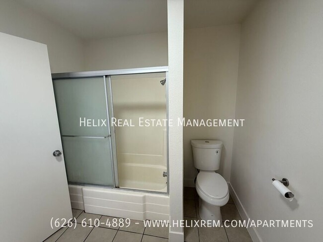 731 W Duarte Rd in Monrovia, CA - Building Photo - Building Photo