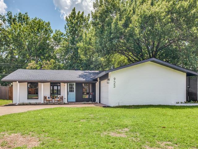 property at 923 Warfield Way