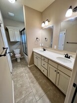 892 W Hughes St in Fayetteville, AR - Building Photo