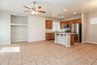 6425 N Butterfly Sky St in North Las Vegas, NV - Building Photo - Building Photo