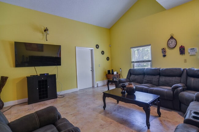 property at 2960 58th Ave S