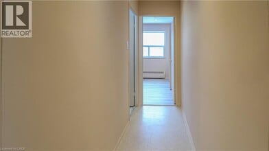 84 2nd St in Orangeville, ON - Building Photo - Building Photo