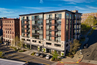 The Roberson in Tacoma, WA - Building Photo - Building Photo