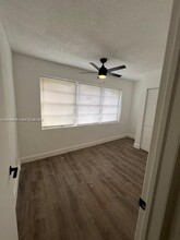 400 NW S River Dr, Unit 4 in Miami, FL - Building Photo - Building Photo