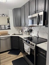 1460 N Sandburg Ter, Unit 501 in Chicago, IL - Foto de edificio - Building Photo